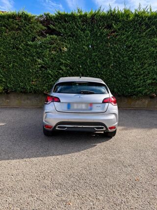 DS4 1.6 BLUEHDI 120 SPORT CHIC BVA 2017 occasion 69200 VENISSIEUX