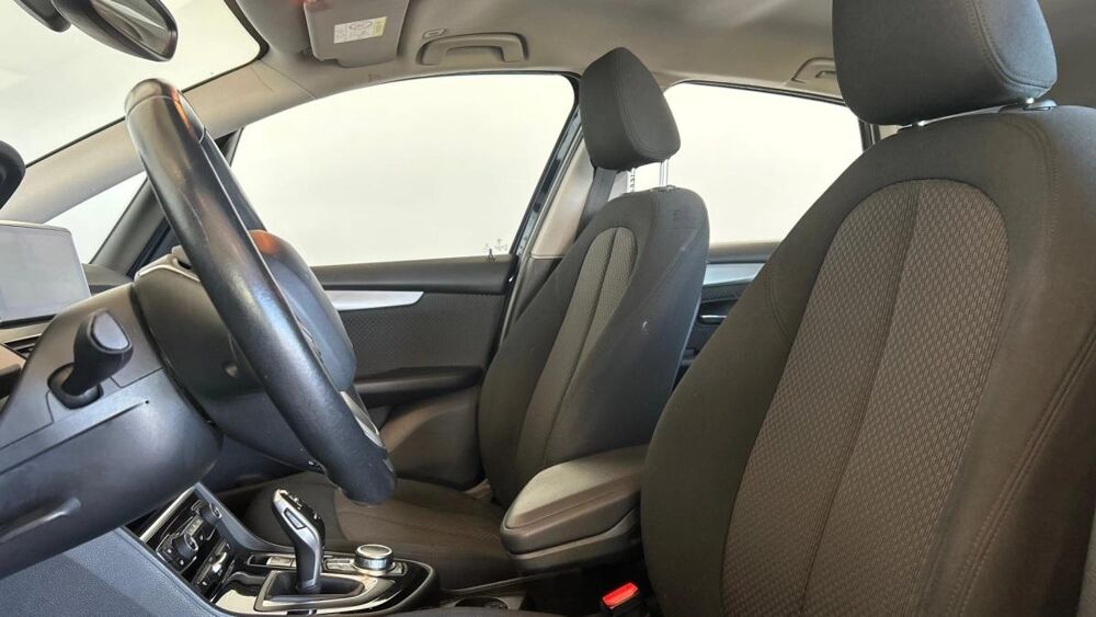 Serie 2 ACTIVE-TOURER 1.5 216 D 115 BUSINESS BVA 2019 occasion 17600 Saujon