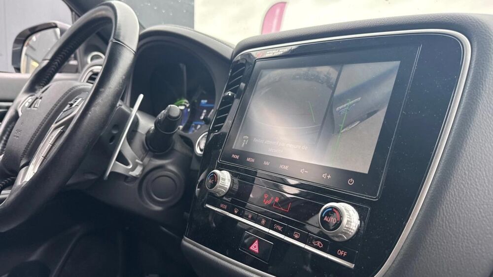 Outlander 2.4 PHEV PHEV Intro Edition 4WD 2020 occasion 60200 Compi&egrave;gne
