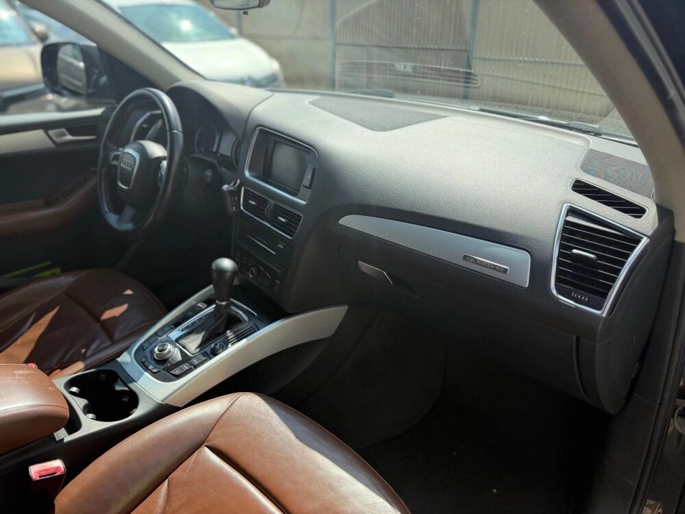 Q5 3.0 TDI 240 AMBITION LUXE QUATTRO S-TRONIC BVA 2009 occasion 78630 Orgeval