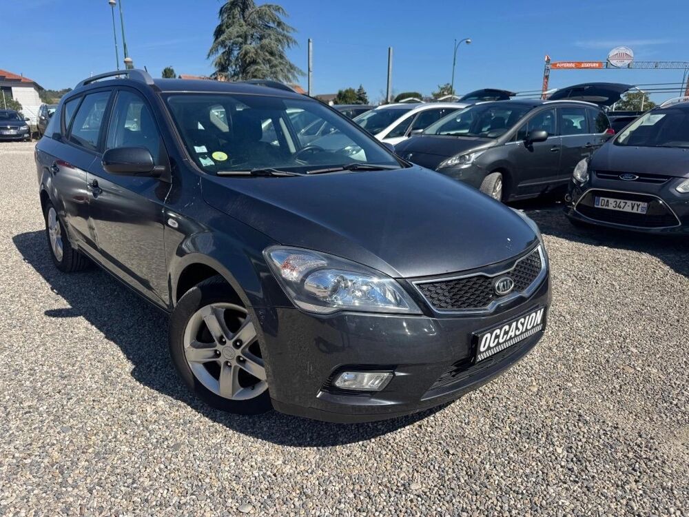 Ceed 1.6 CRDI 115 STYLE 2012 occasion 01360 BALAN