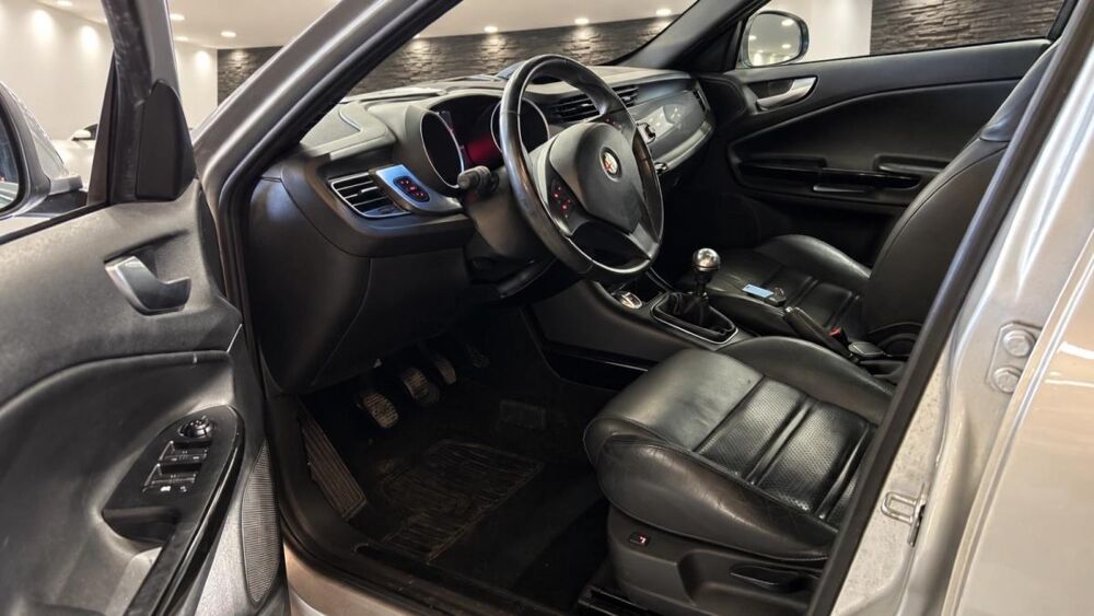 Giulietta 1.6 JTDM 105 DISTINCTIVE START-STOP 2012 occasion 59500 Douai