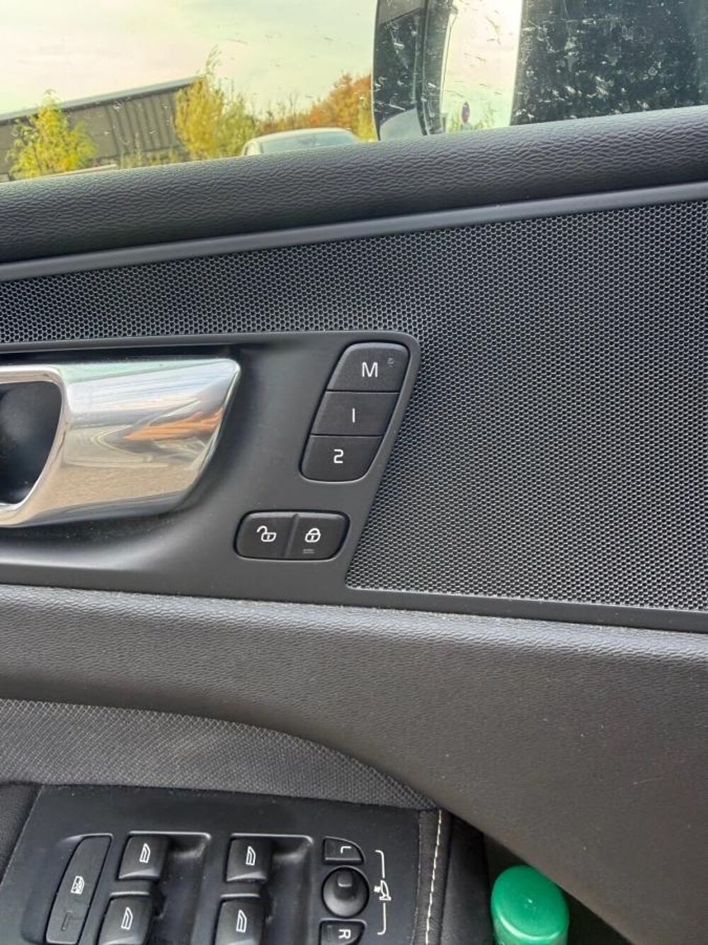 XC60 2.0 D4 190 R-DESIGN GEARTRONIC BVA 2021 occasion 33700 MERIGNAC