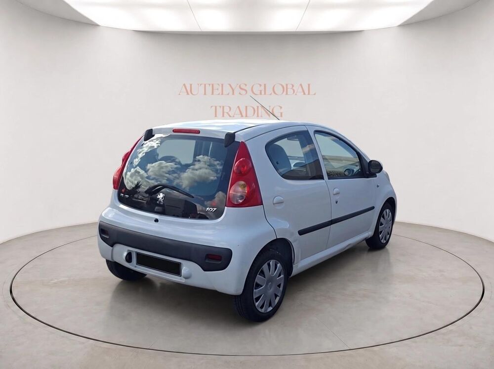 107 1.0 70 URBAN MOVE 2-TRONIC BVA 2007 occasion 45140 ORMES