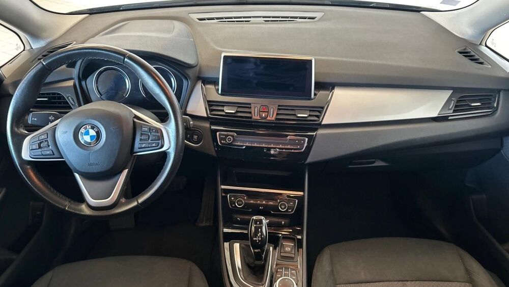 Serie 2 ACTIVE-TOURER 1.5 216 D 115 BUSINESS BVA 2019 occasion 17600 Saujon
