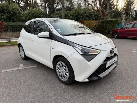 Aygo 1.0 VVTI 70 X-PLAY 2020 occasion 78490 Montfort l'Amaury