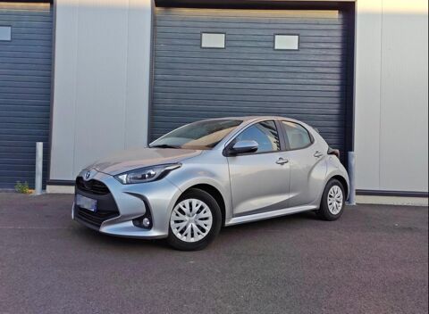 Annonce voiture Toyota Yaris 12490 €