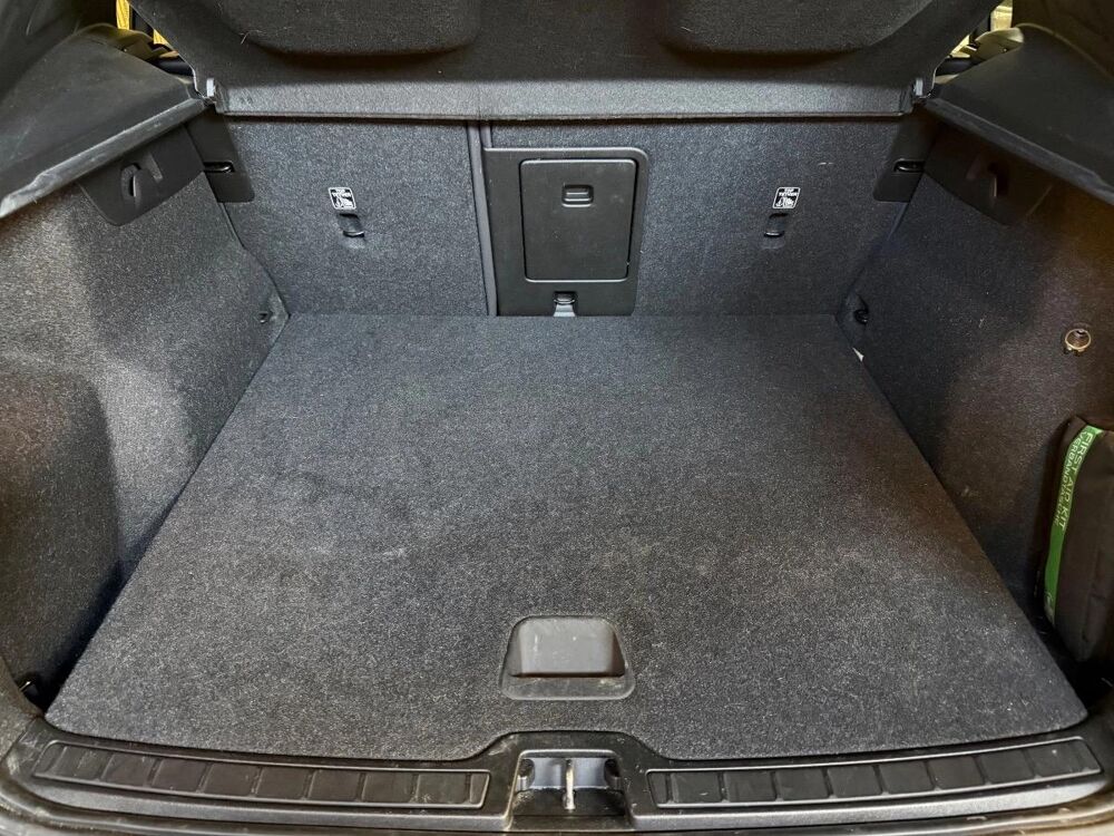 XC40 1.5 T2 130 MOMENTUM ESSENTIEL 2WD GEARTRONIC BVA 2022 occasion 78410 Aubergenville