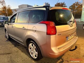 5008 GENERATION-I 1.6 BLUEHDI 120 ACTIVE EAT BVA START-STOP 2016 occasion 41000 Blois