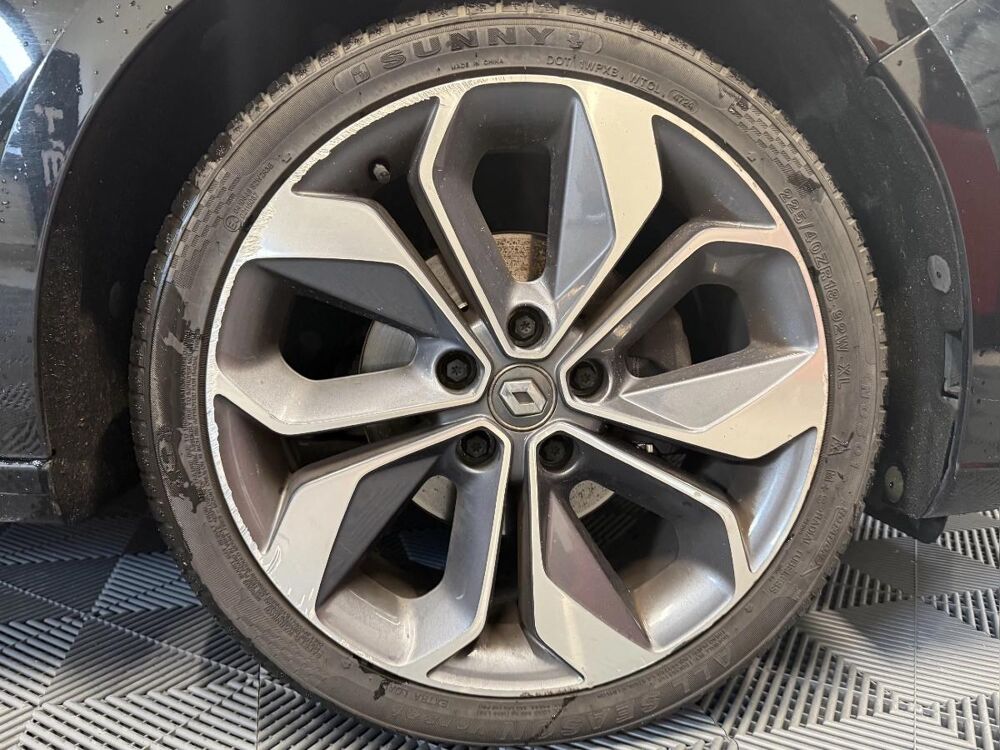M&eacute;gane 1.2 TCE 130 ENERGY AKAJU EDC BVA 2018 occasion 78410 Aubergenville