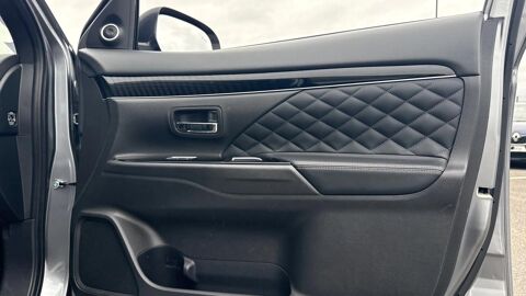 Outlander 2.4 PHEV PHEV Intro Edition 4WD 2020 occasion 60200 Compi&egrave;gne