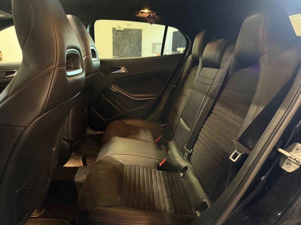 Classe GLA 2.2 220 D 175 FASCINATION 4MATIC 7G-DCT BVA 2017 occasion 78410 Aubergenville