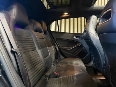 Classe GLA 2.2 220 D 175 FASCINATION 4MATIC 7G-DCT BVA 2017 occasion 78410 Aubergenville