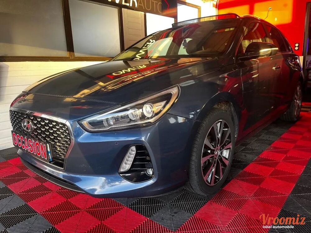 i30 FASTBACK 1.6 CRDI 135 CREATIVE 2017 occasion 41000 Blois