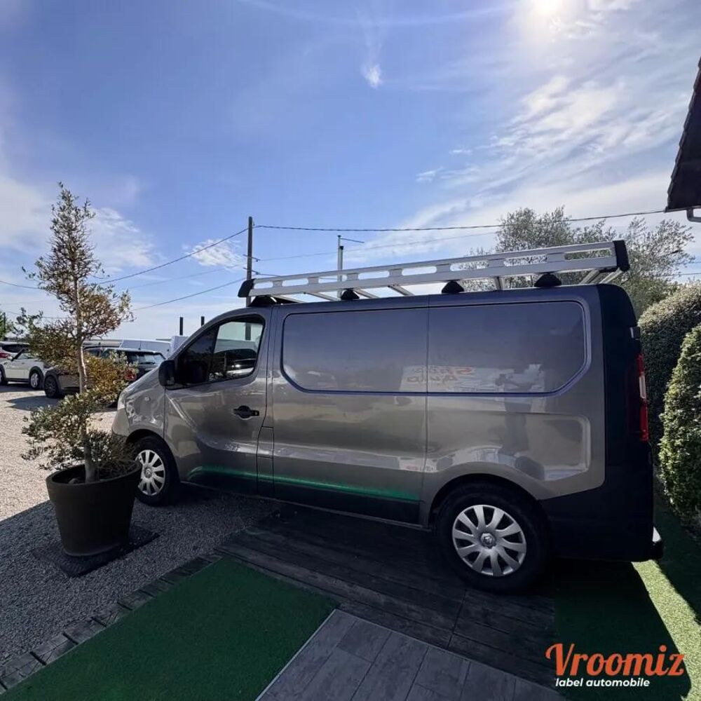 Trafic FOURGON 2.0 DCI 145 1T2 L1H1 ENERGY CONFORT EDC BVA 2019 occasion 78490 Galluis