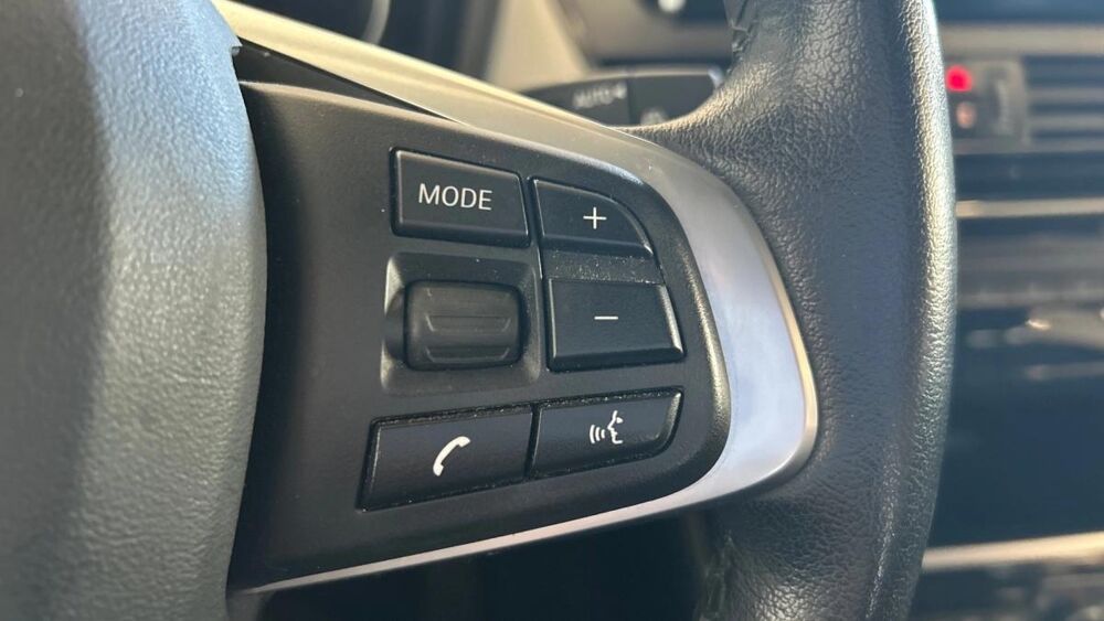 Serie 2 ACTIVE-TOURER 1.5 216 D 115 BUSINESS BVA 2019 occasion 17600 Saujon