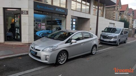 Toyota Prius 1.8 136H 100 HYBRID FULL-HYBRID 1.3KWH DYNAMIC 17-POUCES BVA 2011 occasion Enghien-les-Bains 95880