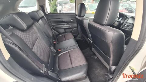 Outlander 2.2 DID 150 INSTYLE 4WD BVA 2015 occasion 57130 ARS-SUR-MOSELLE