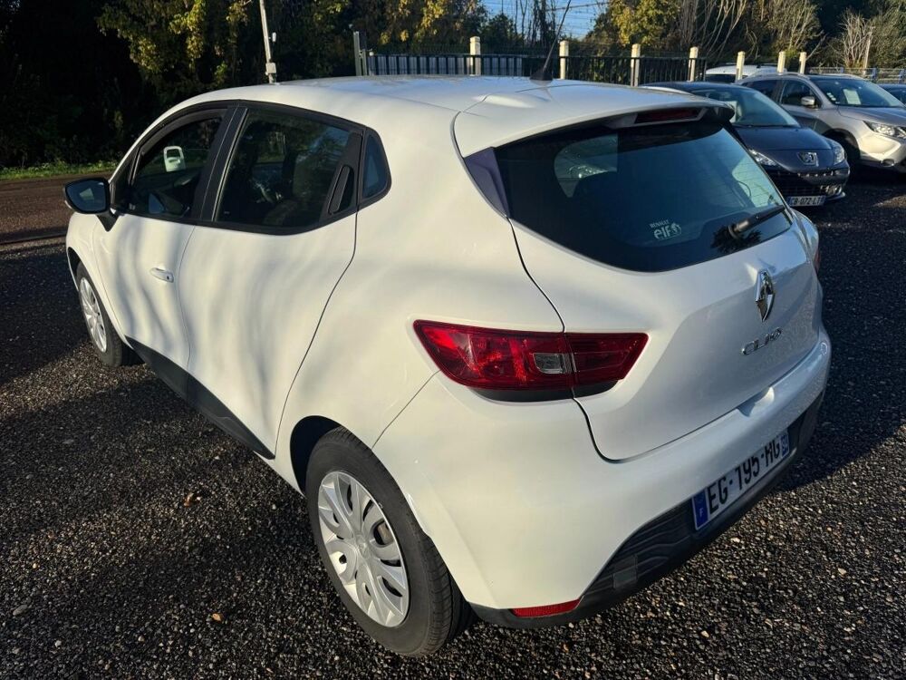 Clio 1.2 75 LIFE 2016 occasion 89340 Villeneuve-la-Guyard