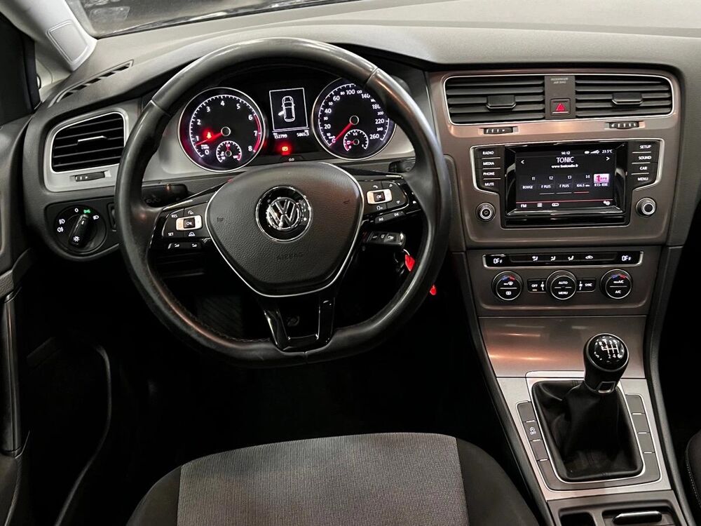 Golf 2015 occasion 69800 SAINT-PRIEST