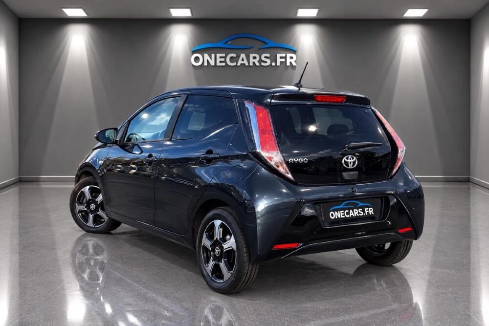 Aygo 1.0 VVTI 70 X-WAVE 2017 occasion 77700 SERRIS