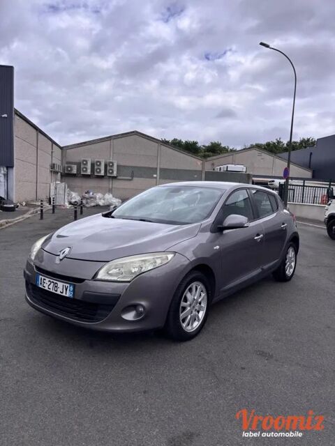 M&eacute;gane 1.5 DCI 105 TOMTOM EDITION 2009 occasion 78500 SARTROUVILLE