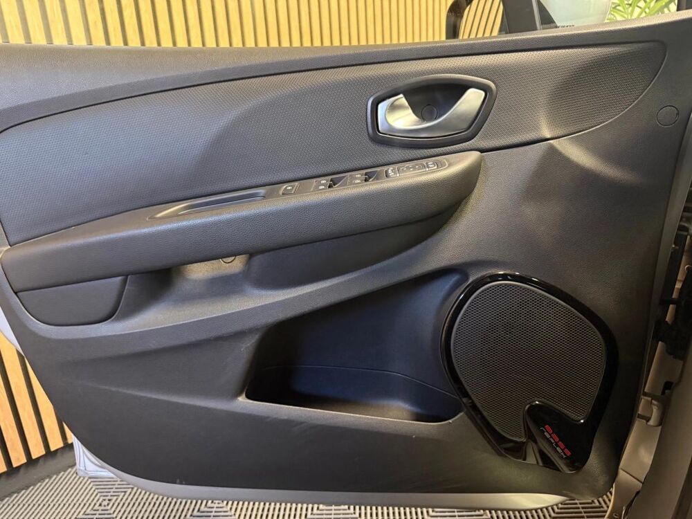 Clio 0.9 TCE 90 ENERGY INTENS 2018 occasion 78410 Aubergenville