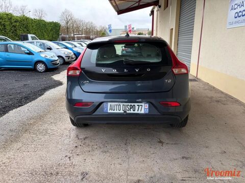 V40 1.5 T2 120 MOMENTUM GEARTRONIC BVA 2018 occasion 77250 &Eacute;cuelles