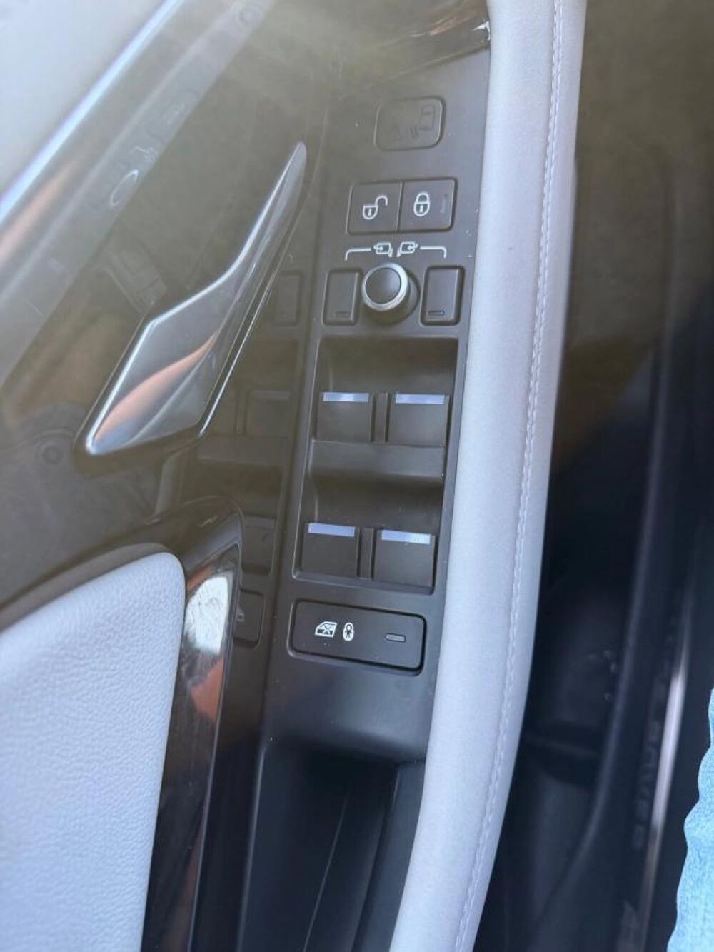 Range Rover Evoque 2.0 D180 180 HYBRID MHEV R-DYNAMIC 4WD BVA 2019 occasion 45560 Saint Denis en Val