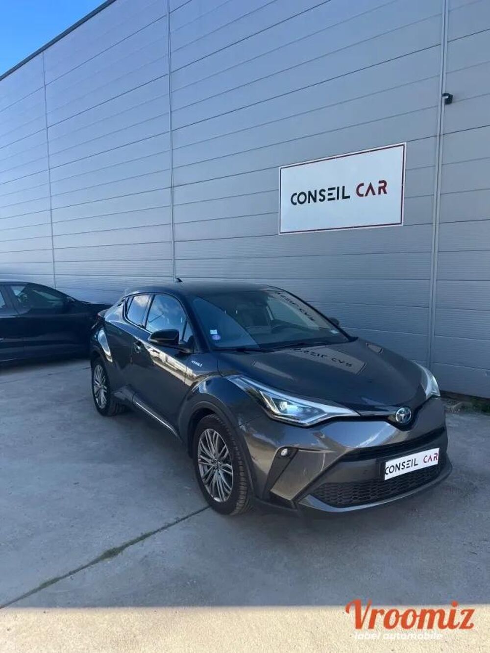 C-HR 1.8 HSD 122H 100 FULL-HYBRID DISTINCTIVE 4X2 E-CVT BVA 2021 occasion 94520 P&eacute;rigny