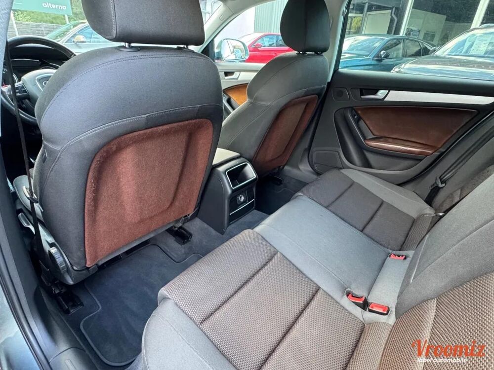 A4 2.0 TFSI 210 AMBIENTE QUATTRO S-TRONIC BVA 2010 occasion 64110 Maz&egrave;res-Lezons