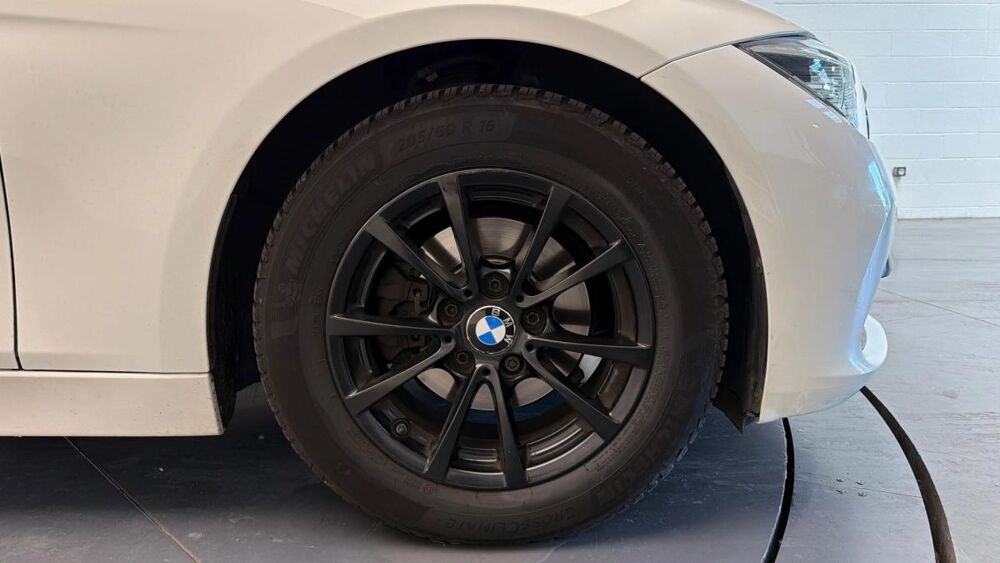 S&eacute;rie 3 320 D 320 d EfficientDynamics Edition Business 2017 occasion 59223 Roncq