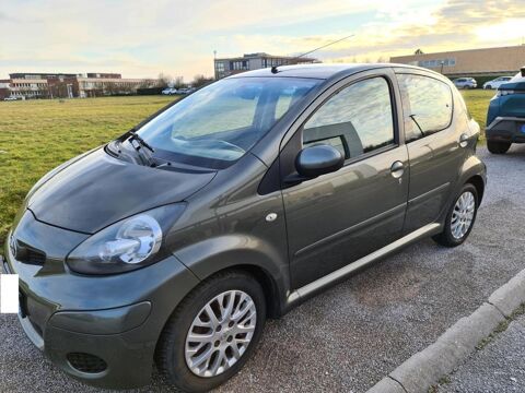 Toyota Aygo 1.0 VVTI 70 CONFORT 2010 occasion LA CRAU 83260