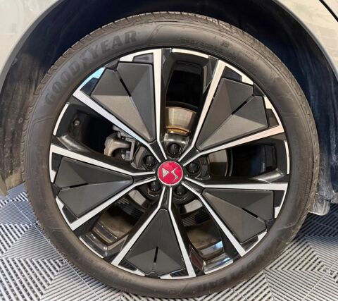 300 1.6 225H 180 PHEV HYBRID 13.2KWH PERFORMANCE LINE PLUS EAT B 2022 occasion 78410 Aubergenville
