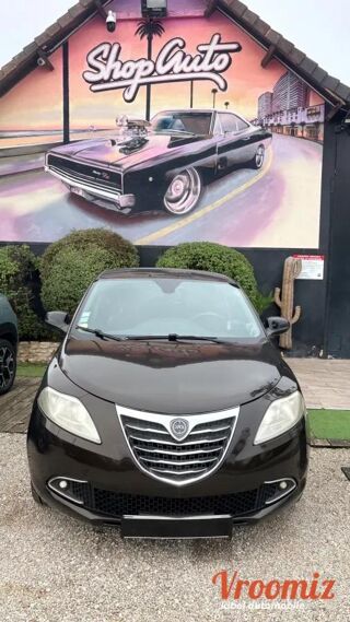 Ypsilon 1.3 MULTIJET 95 BLACK RED START-STOP 2011 occasion 78490 Galluis