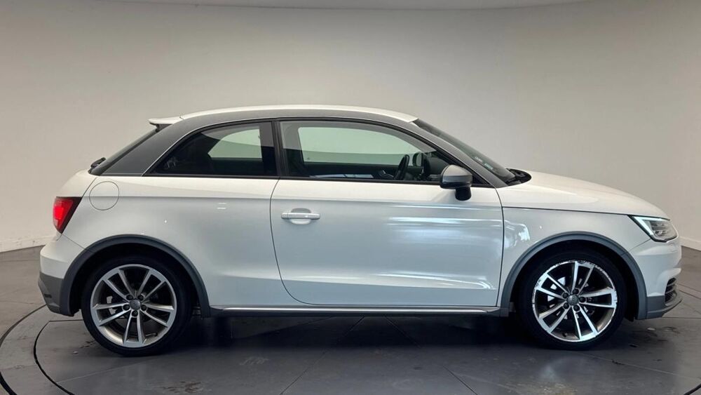 A1 1.4 TDI Ambiente 2015 occasion 59223 Roncq