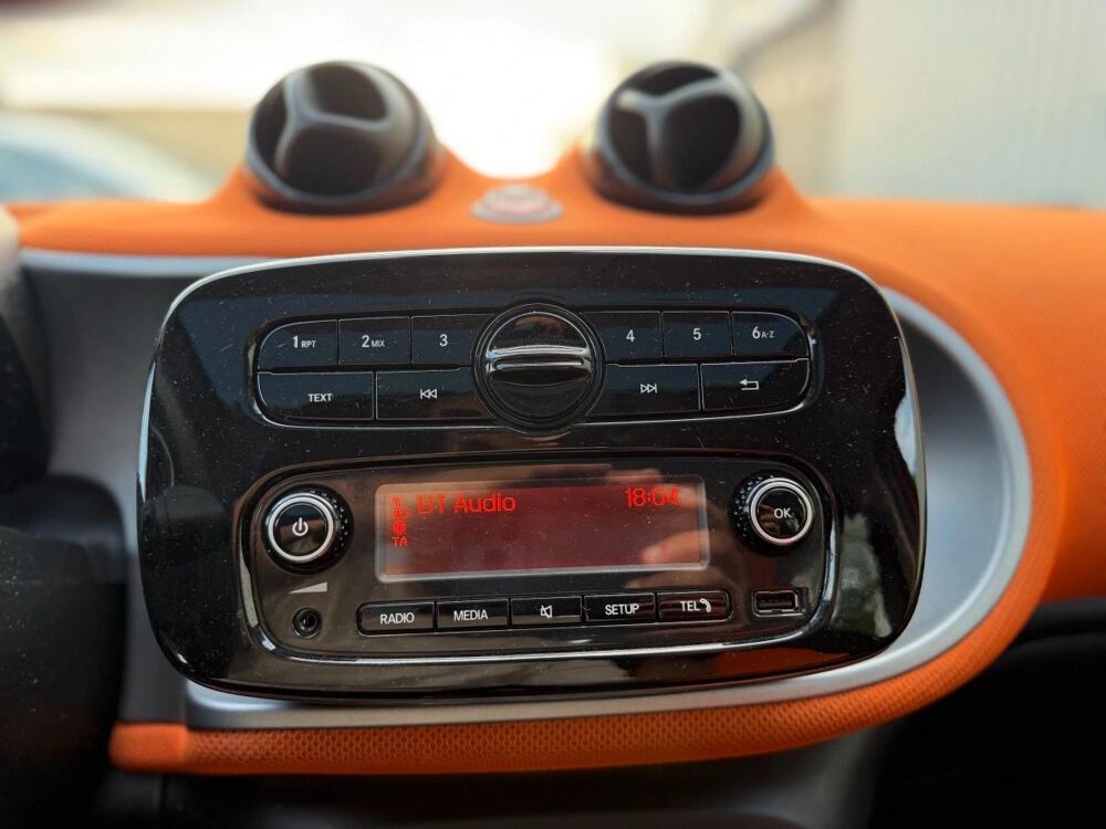 ForFour 1.0 T 70 PASSION 2015 occasion 78630 Orgeval