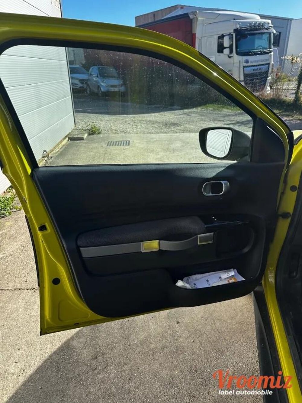 C4 cactus 1.2 VTI 80 FEEL EDITION TRENDY 2015 occasion 94520 P&eacute;rigny
