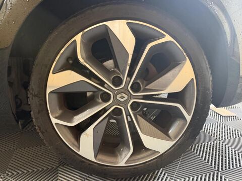 M&eacute;gane 1.2 TCE 130 ENERGY AKAJU EDC BVA 2018 occasion 78410 Aubergenville