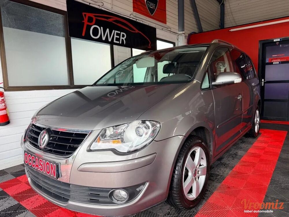 Touran 1.6 TDI 105 BLUEMOTION CONFORT LINE 2009 occasion 41000 Blois