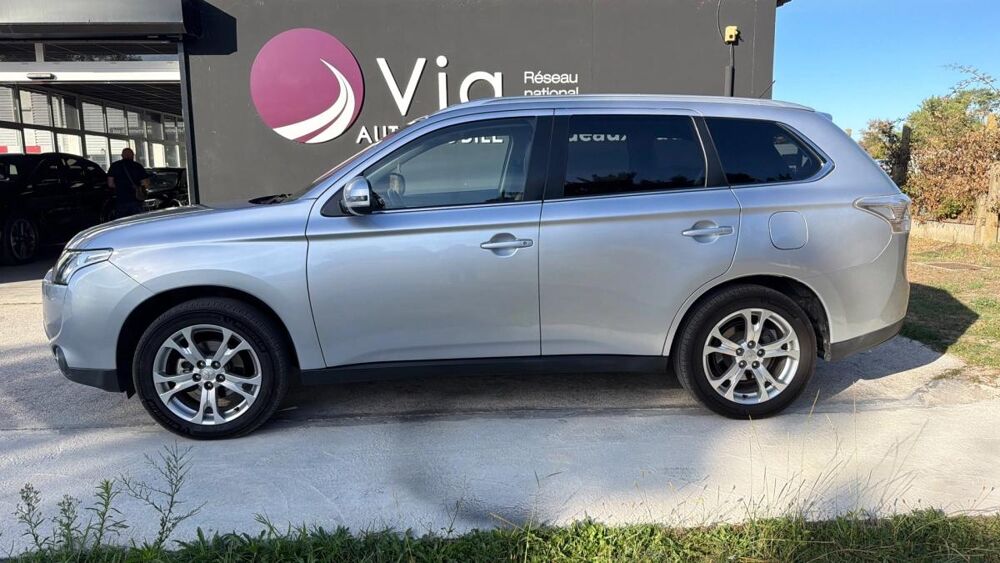 Outlander 2.2 DI-D ClearTec Invite 2WD 2015 occasion 33600 Pessac