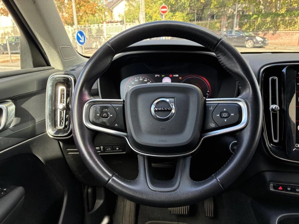 XC40 1.5 T4 211H 130 TWIN-ENGINE RECHARGE PHEV HYBRID INSCRIPTION 2020 occasion 78800 Houilles