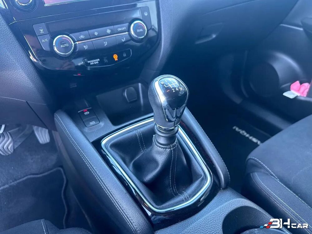 Qashqai GENERATION-II 1.2 DIGT 115 N-CONNECTA 2WD 2018 occasion 33980 Audenge