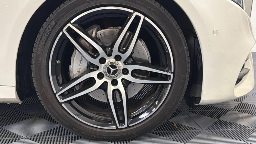 Classe E 220 d 194ch AMG Line 9G-Tronic / CARPLAY / SUIVI MERCEDES 2018 occasion 91380 Chilly-Mazarin