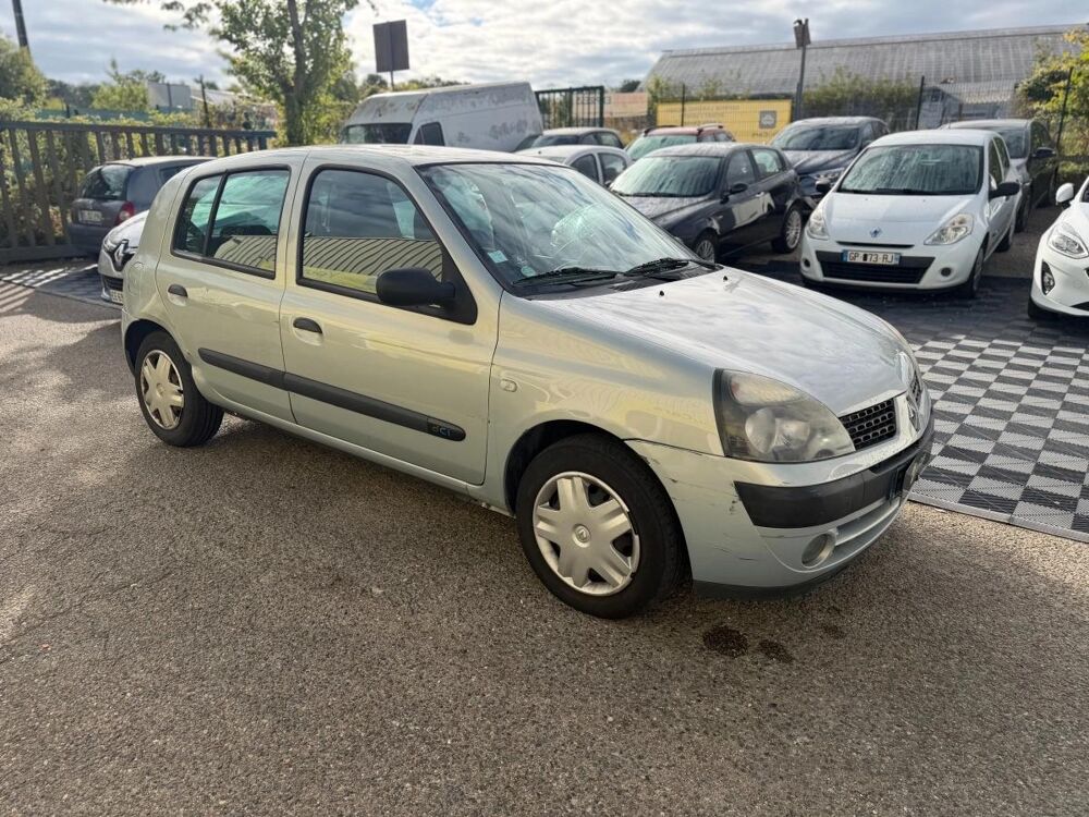 Clio 2003 occasion 78630 Orgeval