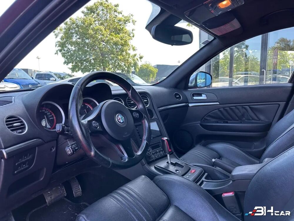 159 SPORTWAGON 2.4 JTDM 200 TI Q-TRONIC BVA 2008 occasion 33980 Audenge
