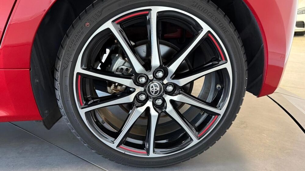 Yaris 1.5 114H 90 HYBRID FULL-HYBRID 0.8KWH GR-SPORT BVA 2022 occasion 33600 Pessac