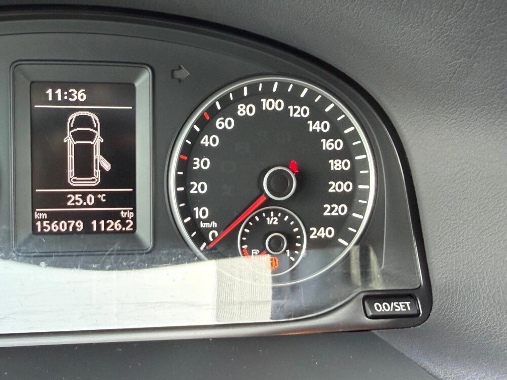 Touran 1.6 TDI 105 BLUEMOTION CONFORT LINE 2011 occasion 34500 B&eacute;ziers