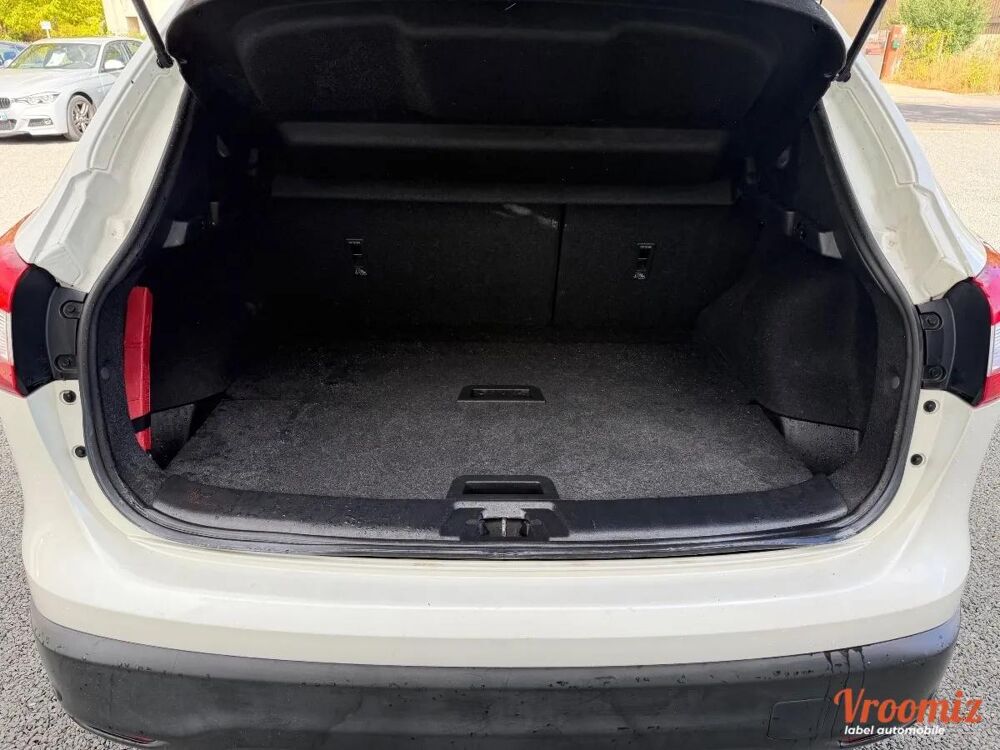 Qashqai GENERATION-II 1.5 DCI 110 CONNECT EDITION 2WD 2015 occasion 45560 Saint Denis en Val