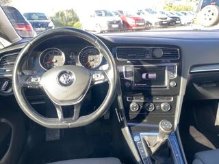 Golf 2015 occasion 84320 ENTRAIGUES-SUR-LA-SORGUE